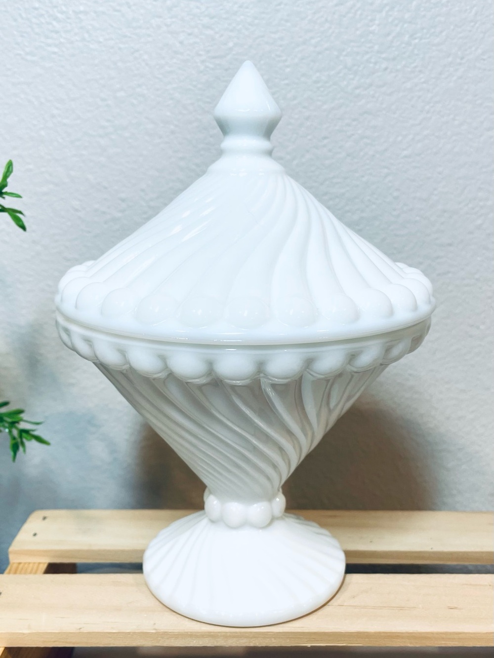 RARE! Westmoreland Milk Glass “Swirl and Ball” Pattern Lidded Candy Dish | EUC